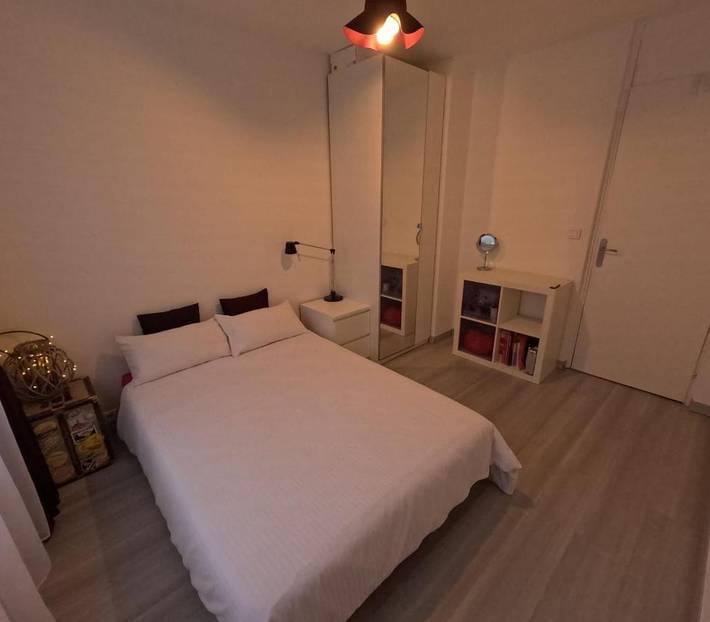 Chambre d’hôte pour 2 personnes, avec Jacuzzi ainsi que Terrasse et Vue à Lyon - 2
