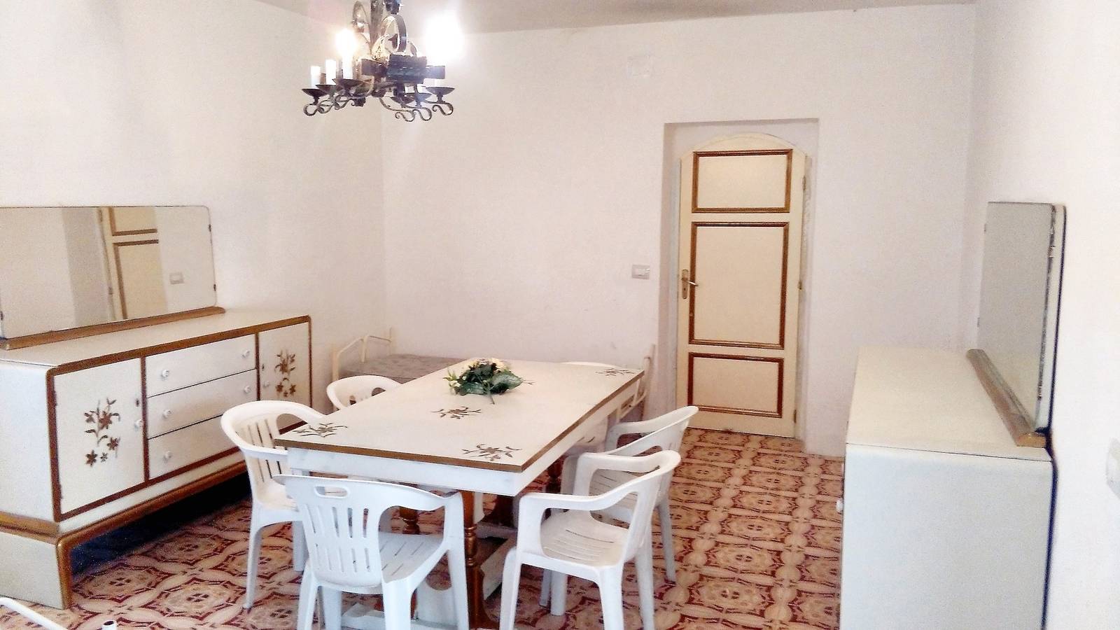 Apartamento entero, Amplio Apartamento en Tortora Marina con Jardín de 150 m² in Tortora Marina, Tortora (Italia)
