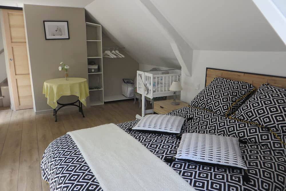 Charming Norman house Seven people in Martainville, Bernay region