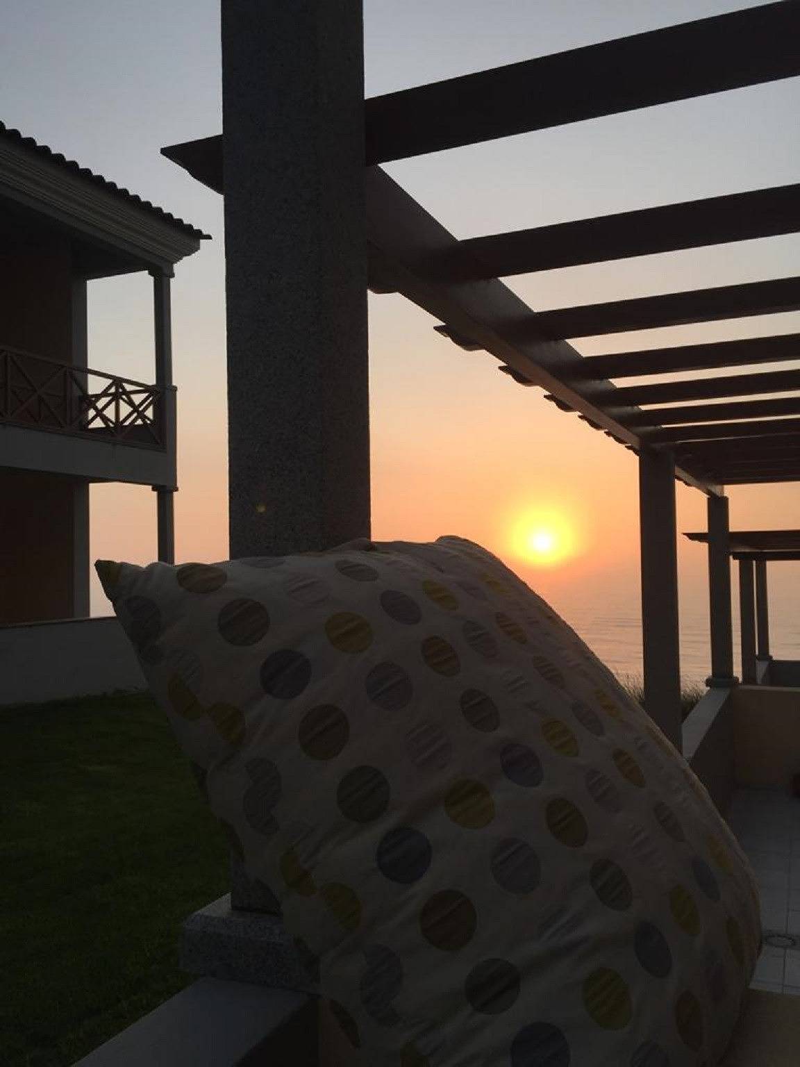Ganze Wohnung, Sunset House With Seaview & Terrace by Vacationy in Pedra do Ouro, Marinha Grande