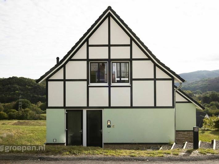 Location de vacances pour 10 personnes, avec sauna et terrasse, animaux acceptés à Heimbach - 4