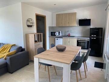 Gîte pour 4 personnes, avec vue et terrasse à Sommery