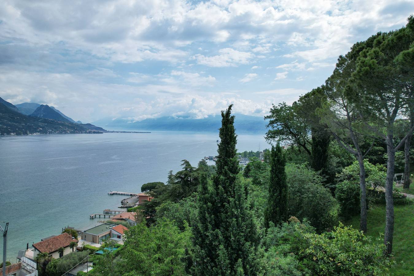 Villa Elvira wonderful view in San Felice del Benaco, Prealpi Gardesane