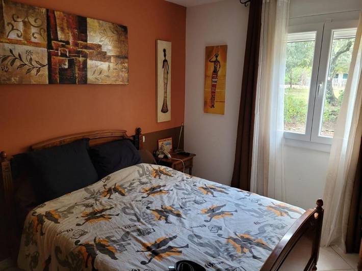 Gîte pour 2 personnes, avec Terrasse et Jardin ainsi que Piscine et Vue à Taulignan