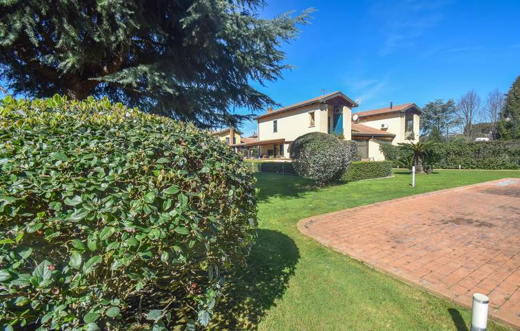 Location de vacances pour 12 personnes, avec piscine ainsi que jardin et terrasse à Rome - 2