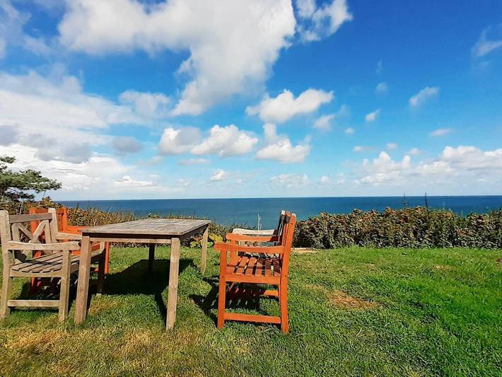 Ferieudlejning for 6 personer, med terrasse, husdyr tilladt i Nykøbing Sjælland