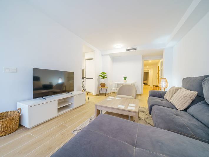 Ferienwohnung für 5 Personen, mit Balkon und Terrasse in Pineda de Mar