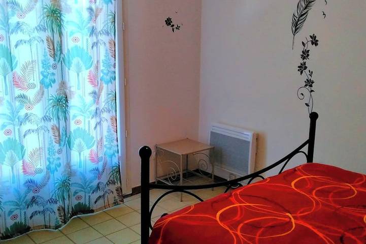 Gîte pour 4 personnes, avec jardin, animaux acceptés à Pradelles-Cabardès - 3