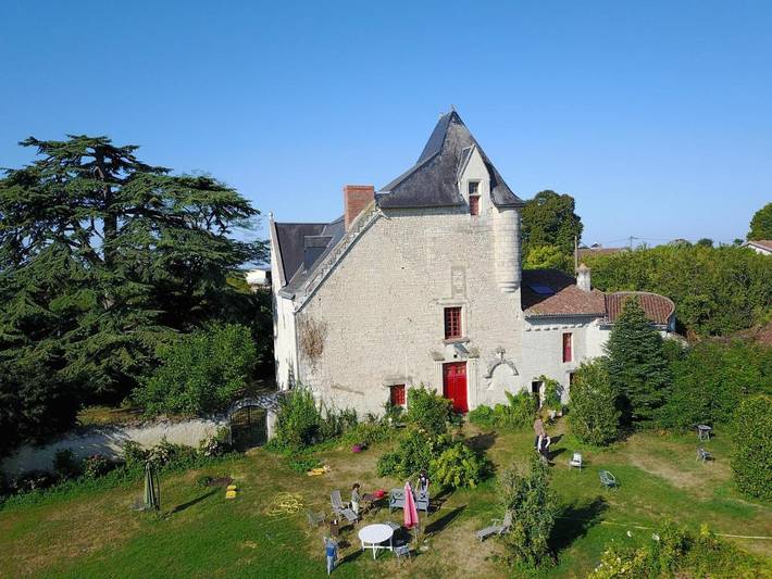 Chambre d’hôte pour 4 personnes, avec Terrasse ainsi que Jardin et Piscine