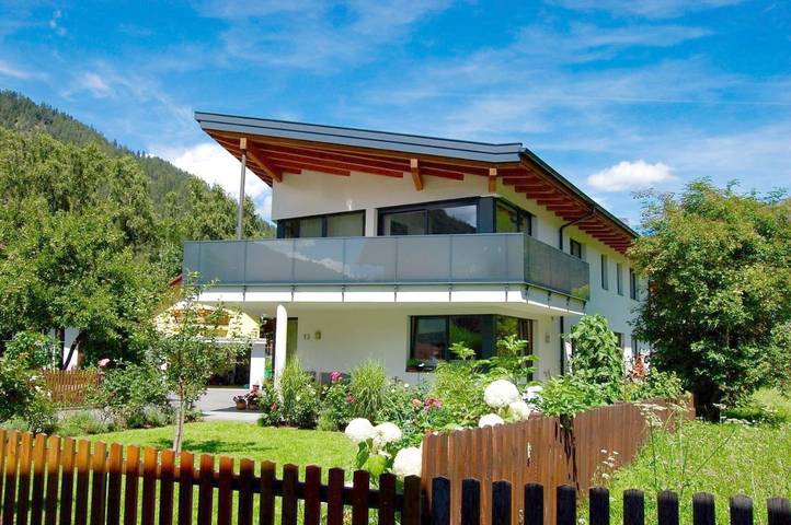 Vakantieappartement voor 2 personen, met tuin en uitzicht in Ried im Oberinntal