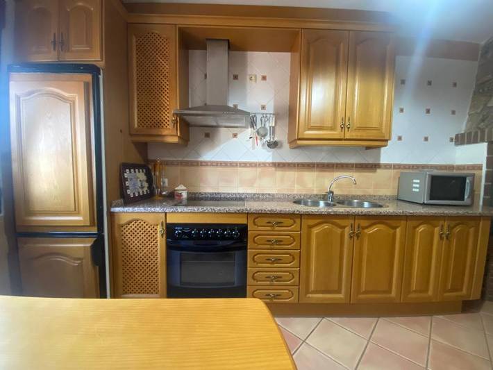 Casa rural para 6 personas, con balcón en Aliste - 2