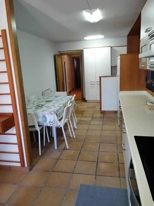 Location de vacances pour 10 personnes, avec vue et terrasse à Cervo (Espagne) - 4