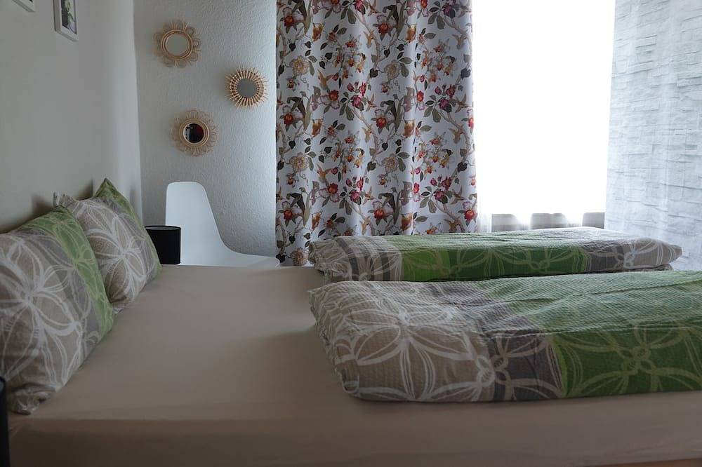 Apartamento entero, Landliebeehrsen 2, modern, quiet location, parking lot.  in Bad Salzuflen, Distrito de Lippe