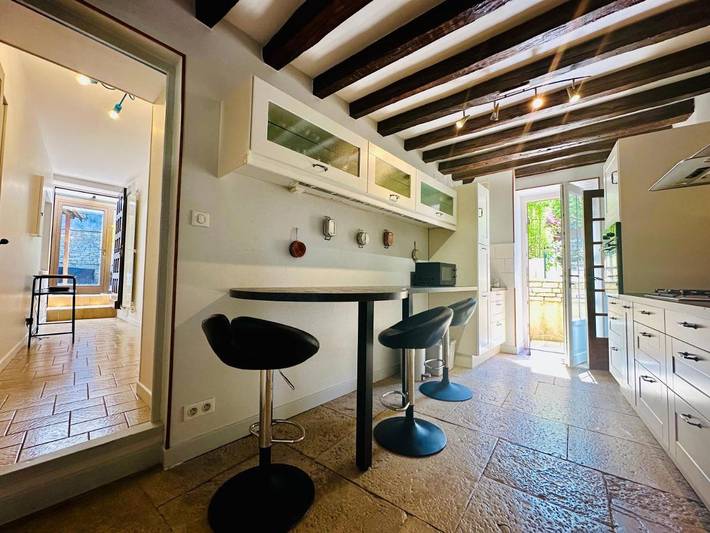 Location de vacances pour 6 personnes, avec terrasse et jardin, animaux acceptés dans Molesme - 4