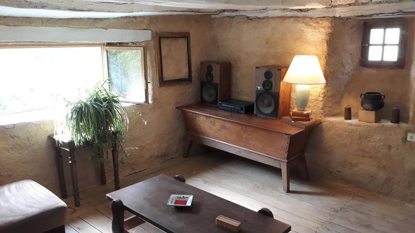 Location de vacances pour 5 personnes, avec jardin et vue à Coubisou - 4