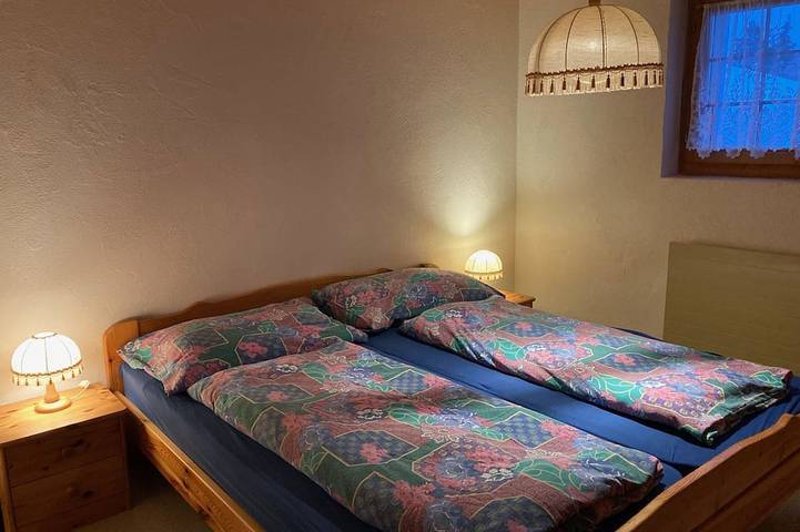 Ganze Wohnung, Chalet Gerbera Appartement/Fewo, Bad, Wc 5-Bettwohnung in Rosswald, Brig