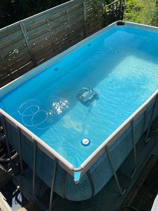 Location de vacances pour 4 personnes, avec vue ainsi que piscine et jardin à Bègles - 2