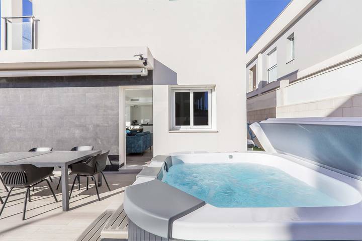 Chalet para 6 personas, con jacuzzi y jardín en Provincia de Alicante - 2