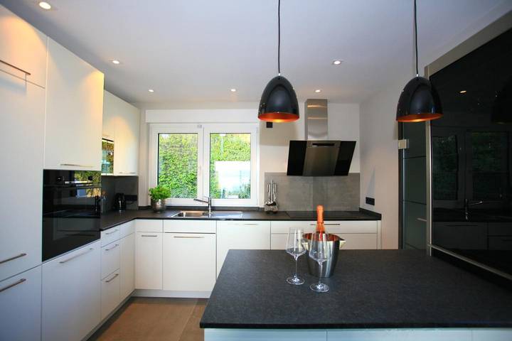 Ganze Wohnung, Luxus-Penthouse mit traumhafter Seesicht in Überlingen, Region Bodensee-Oberschwaben