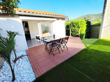 Gîte pour 2 personnes, avec jardin et vue, animaux acceptés à Le Poujol-sur-Orb
