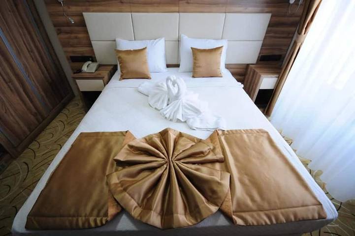 Hotels in der Kategorie Standard Tek Kişilik Oda Grand Hekimoğlu in Izmir, Türkische Ägäis