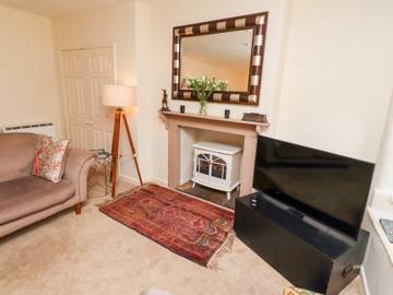 Log Cabin for 2 People in Alnwick, Northumberland, Photo 4