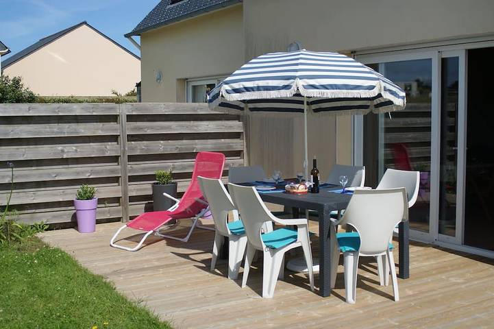 Location de vacances pour 6 personnes, avec jardin et terrasse, animaux acceptés à Saint-Pabu