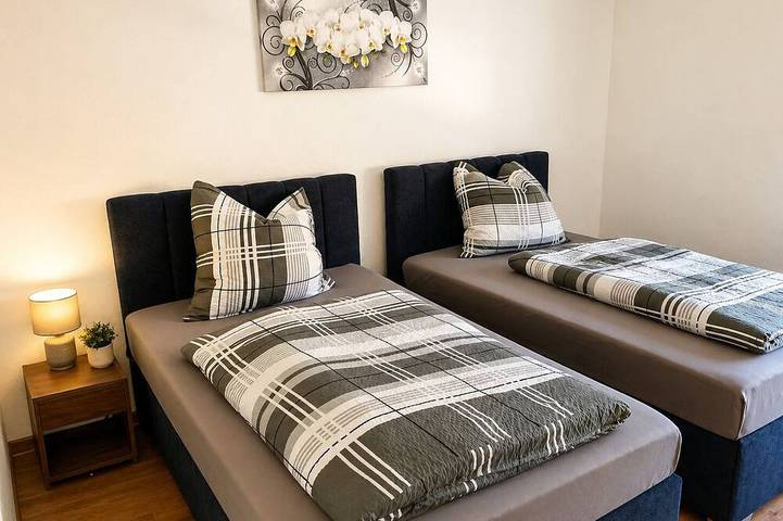 Ganze Wohnung, Premium Apartment Hückelhoven-Baal mit Balkon - 112 qm - bis 7 Personen in Baal (Hückelhoven), Hückelhoven