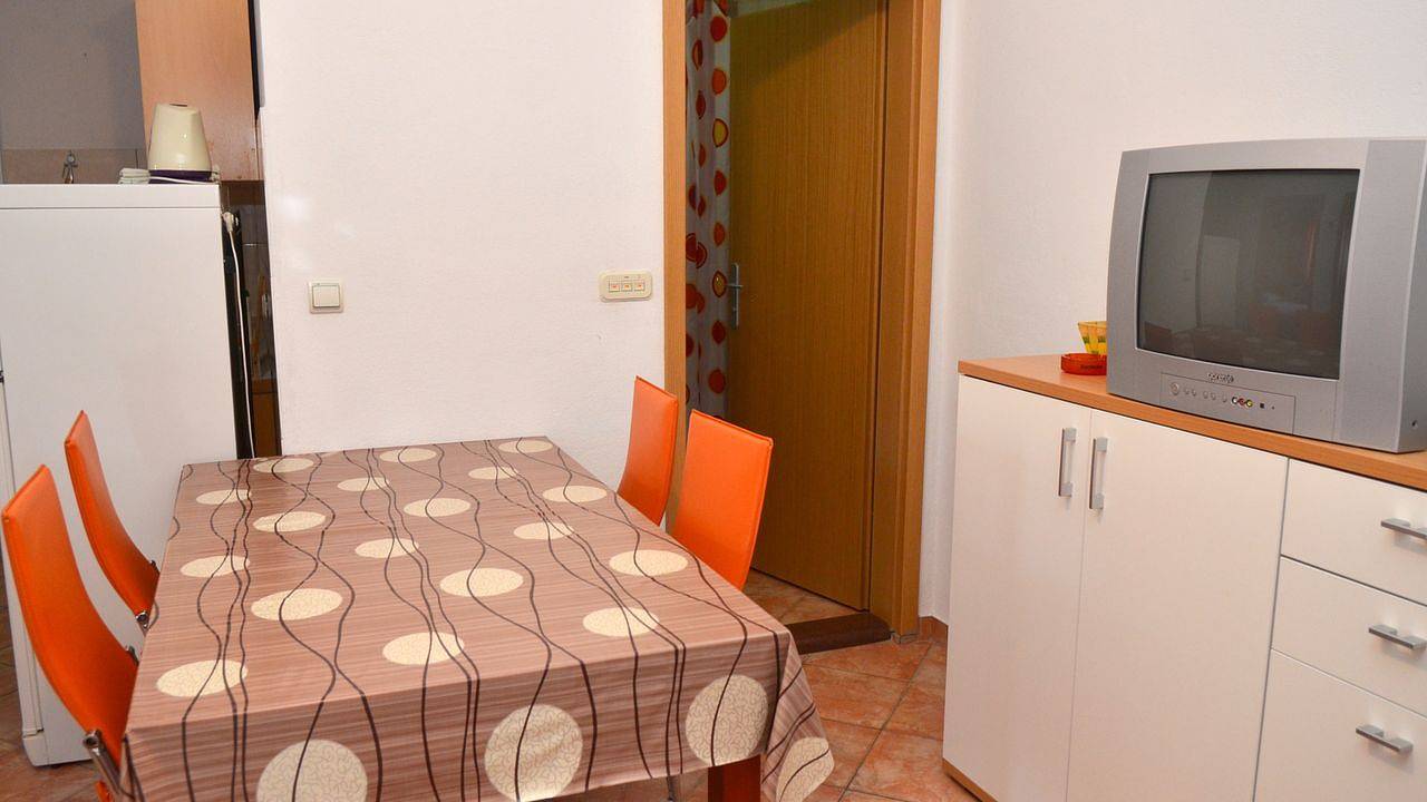 Ganze Ferienwohnung, Ferienwohnung für 6 Personen (33 m²) in Gradac in Gradac, Makarska Riviera