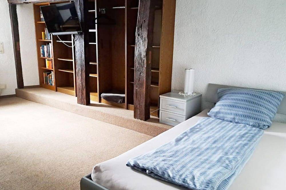 Ferienhaus Zum alten Winkel - Ferienhaus, Dusche, Wc, 4 oder mehr Schlafräume in Kirn, Nahetal