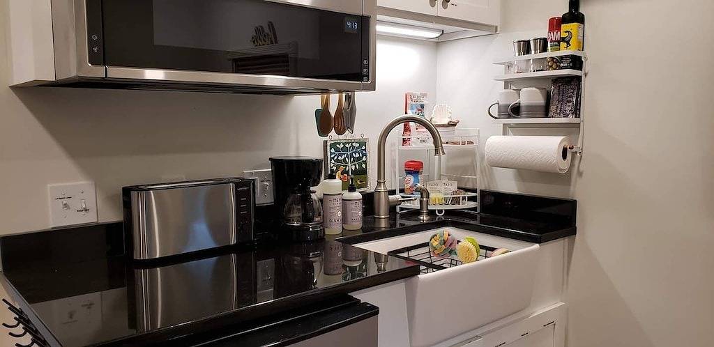 Weekend \"Wee\"treat - Floyd County Tiny House in Blue Ridge Parkway, Floyd County