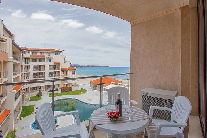 Apartament wakacyjny dla 5 osób, z Balkon i Basen dla dzieci oraz Basen i Widok w Obzor