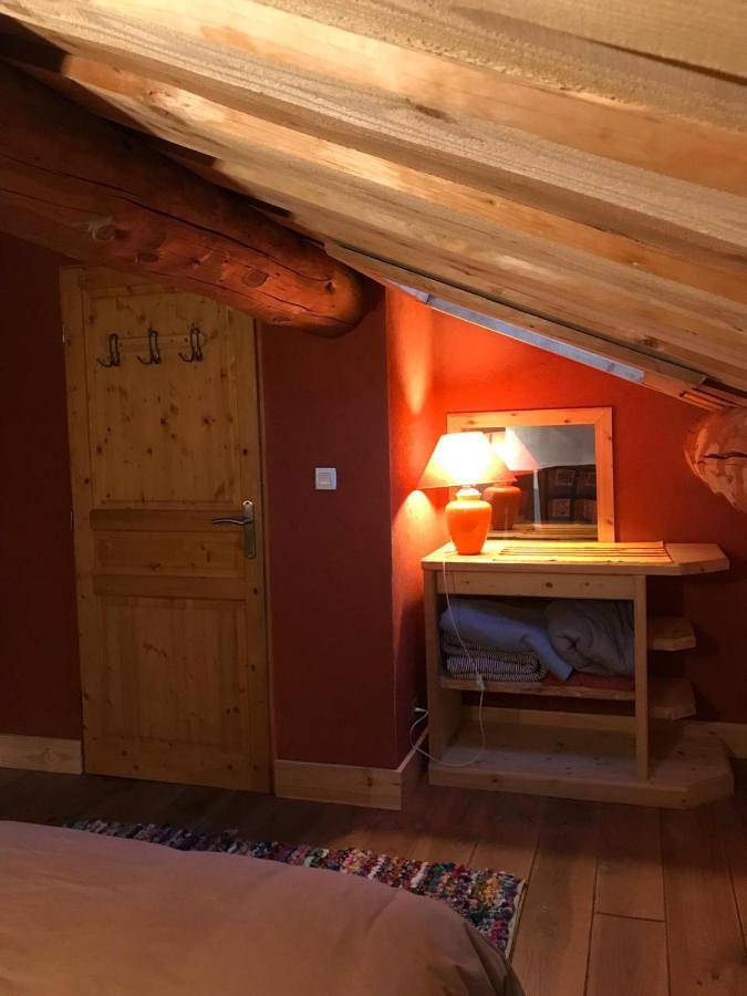 Location de vacances pour 2 personnes, avec jardin ainsi que terrasse et vue à La Cabanasse - 4