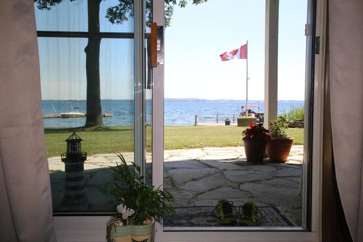 Ferienhaus für 4 Personen, mit Seeblick und Ausblick sowie Garten in Ontario
