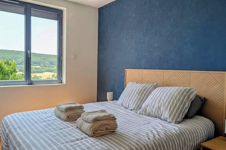 House for 8 people • Panoramic View of Lac du Causse • Rated ⭐⭐⭐⭐ • Air-conditioned in Lissac-sur-Couze, Brive-la-Gaillarde region