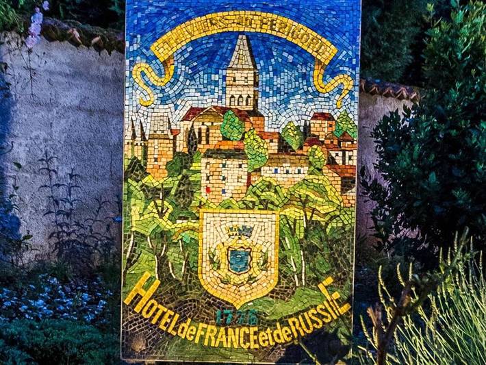 Hôtel pour 5 personnes, avec jardin à Thiviers - 2