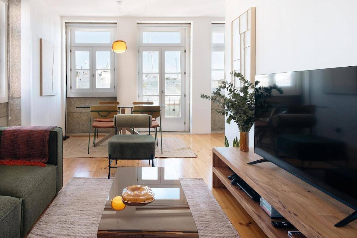 Apartamento inteiro, Riverfront Stylish Apartment - waterfront 2Br in Viana do Castelo, Distrito de Viana do Castelo