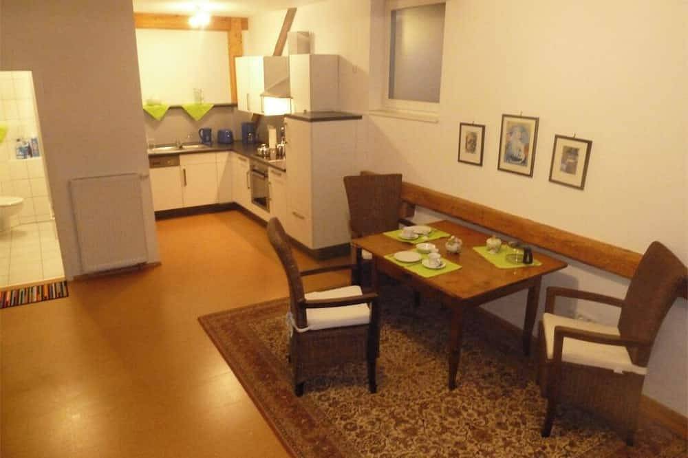 Ganze Wohnung, Ferienwohnung (50qm) im ersten Obergeschoss in Ipsheim, Steigerwald