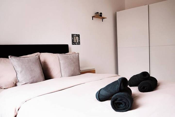 Ganze Wohnung, Ferienwohnung - schönes Heim Li-Apartments in Pforzheim, Nordschwarzwald