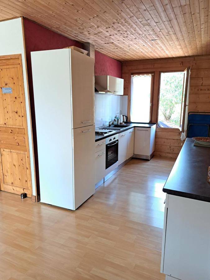 Gîte pour 2 personnes, avec jardin ainsi que piscine et vue à Plazac - 3