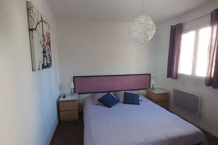 Appartement entier, Charmant gîte tout équipé avec terrasse et vue sur la Seine, proche de Paris in Villeneuve-le-Roi, Val-de-Marne