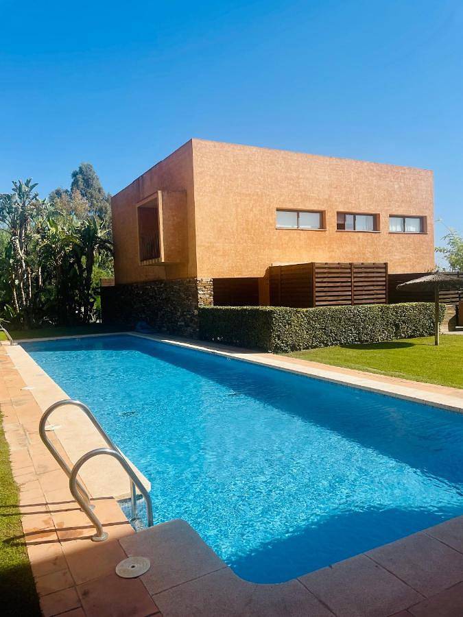 Preciosa Casa de diseño Valle del Este Golf Resort ideal para familias in Vera, Costa de Almería