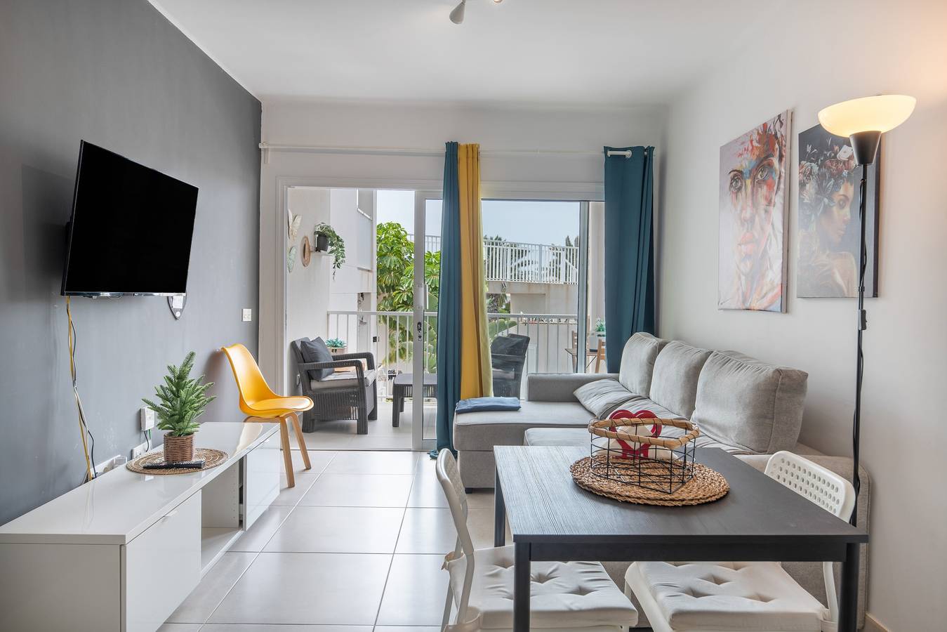 Apartamento entero, Apartamento vacacional 'Casa Amor Costa Teguise' con Wi-Fi in Costa Teguise, Teguise