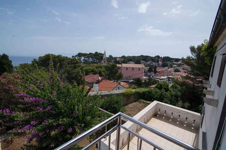 Ferienwohnung für 3 Personen, mit Balkon in Veli Losinj - 4