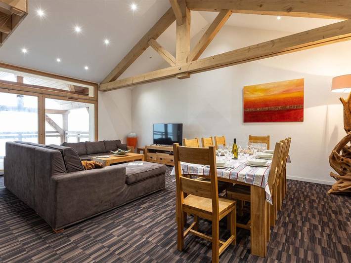 Location de vacances pour 14 personnes, avec sauna et balcon/terrasse à Peisey-Nancroix