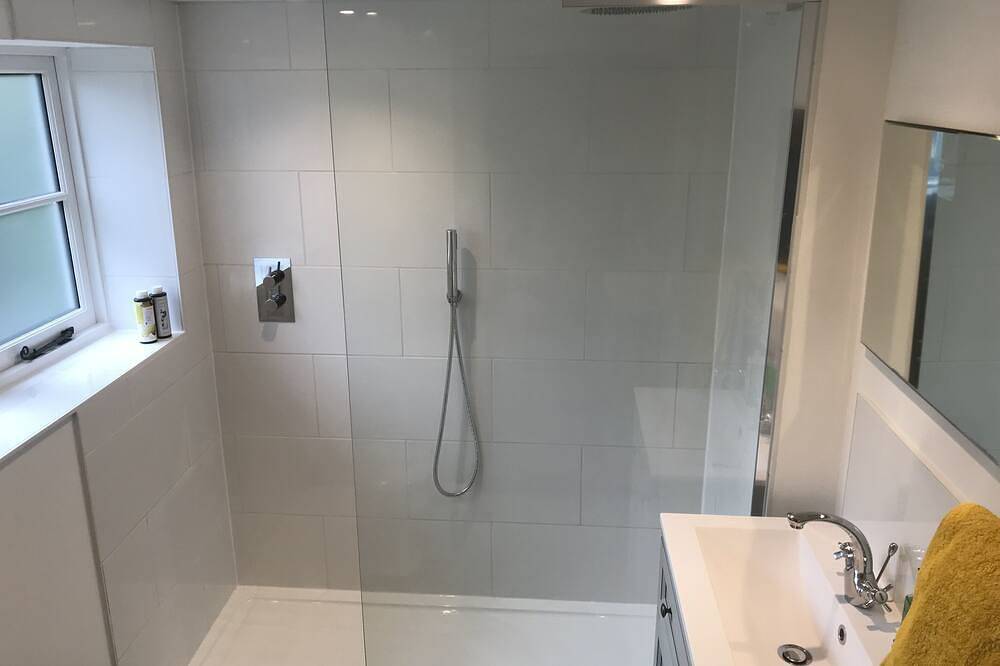 Superior Double with with ensuite - The Green Room in Somerset