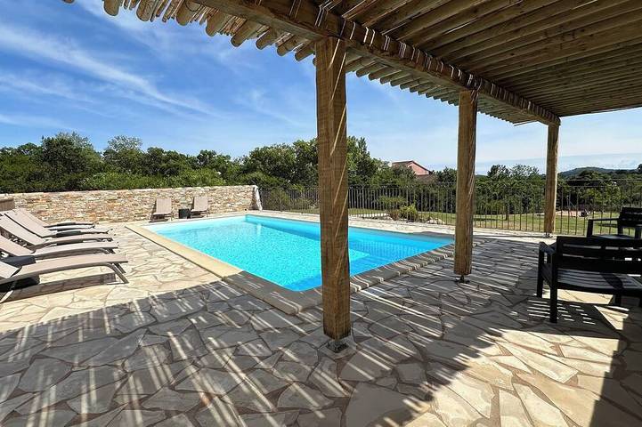 Villa for 12 people, with garden - 1