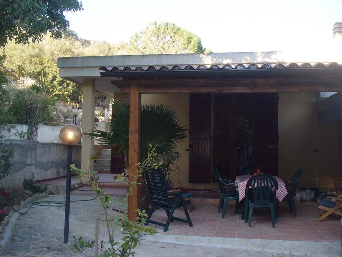 Villa Palmizi mt300 from beach Calasinzias in Località Cala Sinzias, Castiadas
