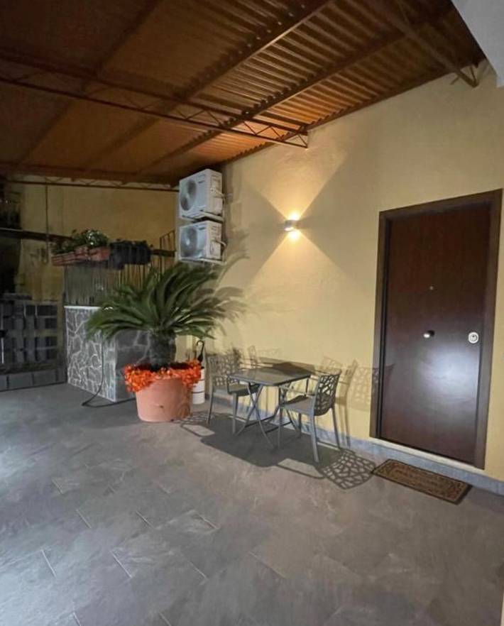 Ganze Wohnung, Apartment „Matrimoniale Doppia“ mit gemeinsamer Terrasse, Wlan und Klimaanlage in Latina, Pontinische Ebene