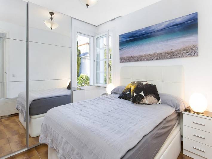 Casa rural para 9 personas, con Terraza además de Jardín y Piscina en la Costa Brava - 2